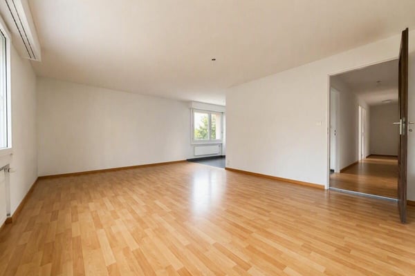 Grosszügige 5.5-Zimmerwohnung an zentraler Lage