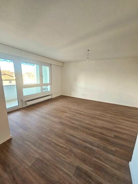 Helle 2 Zi.-Wohnung im Zentrum zu vermieten 3