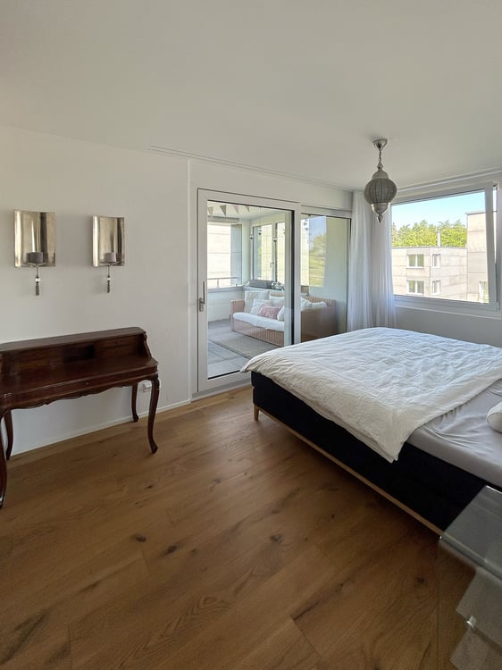 4.5 Zimmer-Eigentumswohnung mit Loggia und Blick ins Grüne 4
