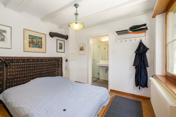 Sonniger Rückzugsort mit schönem Garten 4