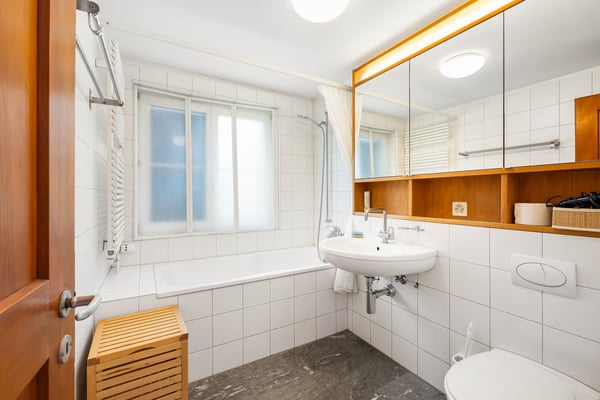 Sonniger Rückzugsort mit schönem Garten 8