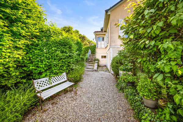 Maison au charme d'antan avec vue sur le lac Léman 3