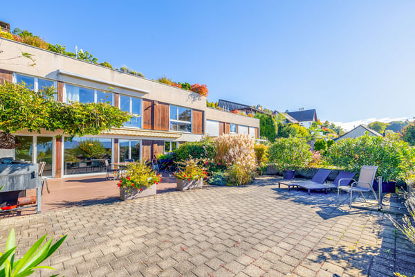 Terrassenidylle mit Aussicht 2