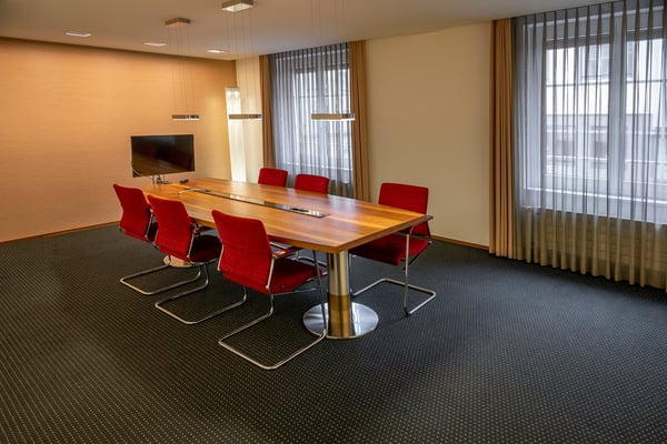 Ihre neue Geschäftsadresse mitten in Einsiedeln –  Bürofläche mit Potenzial 2