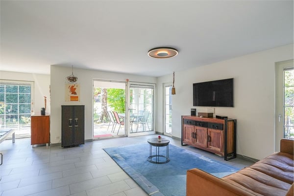 Steuergünstig wohnen nahe Basel Einfamilienhaus mit Privatsphäre 7