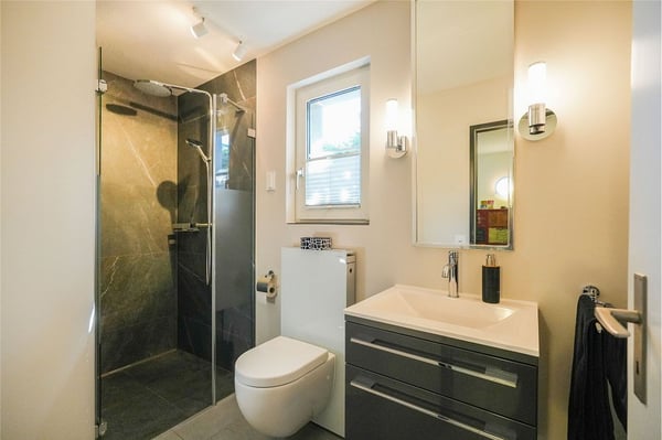 Steuergünstig wohnen nahe Basel Einfamilienhaus mit Privatsphäre 4