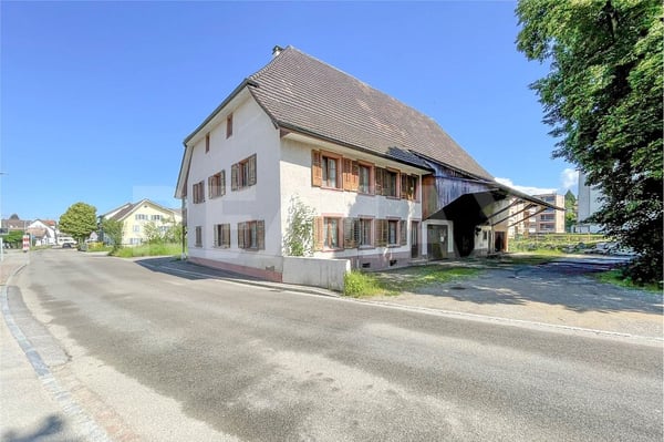 LINDENSTEG: Zentral und grosszügig wohnen 10