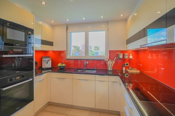 Grosszügiges Familienparadies an toller Aussichtslage 6