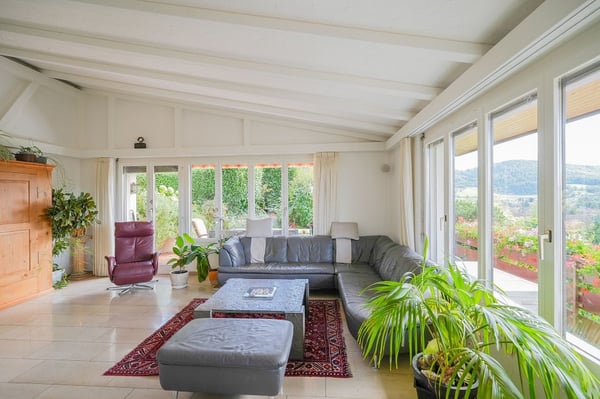 Grosszügiges Familienparadies an toller Aussichtslage 2