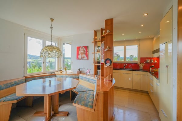 Grosszügiges Familienparadies an toller Aussichtslage 11