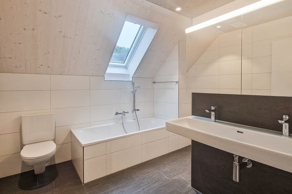 Moderne und helle 1.5 Zimmer-Dachwohnung mit Galerie 10