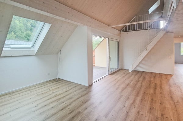 Moderne und helle 1.5 Zimmer-Dachwohnung mit Galerie 7