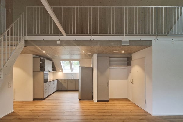 Moderne und helle 1.5 Zimmer-Dachwohnung mit Galerie 5