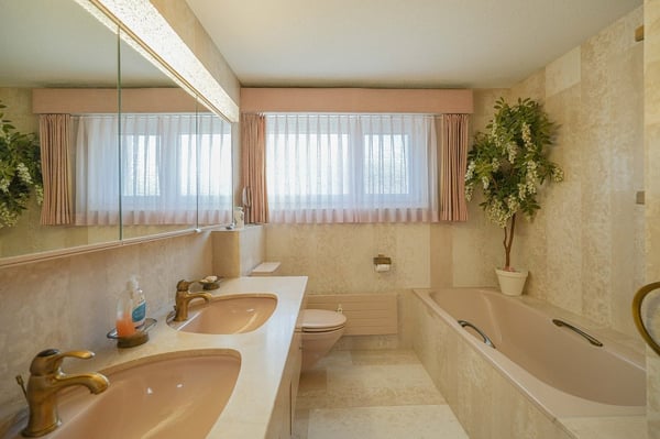 Wohnen, wo der Name Programm ist: 1.5 Zimmer-Attikawohnung am Sonnhaldenweg 9