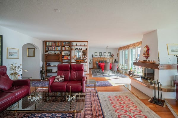 Wohnen, wo der Name Programm ist: 1.5 Zimmer-Attikawohnung am Sonnhaldenweg 2