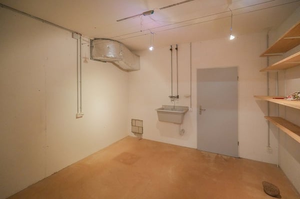 1 Keller-/ Hobbyräume und 1 EHP in Laufenburg 2