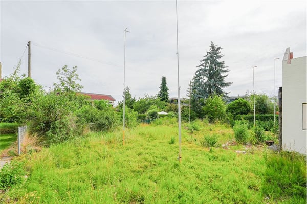 1.5 Zimmer-Attikawohnung - Zentral gelegen in kleiner Überbauung 7