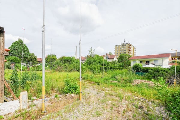 1.5 Zimmer-Attikawohnung - Zentral gelegen in kleiner Überbauung 6