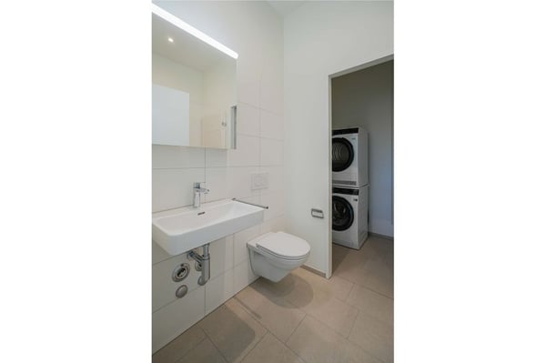 Nachhaltig + zentral wohnen: Noch eine bezugsbereite 1.5 Zimmer-Dachwohnung 13