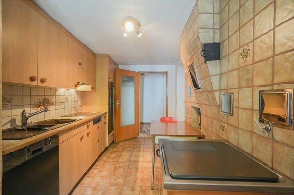 Nie mehr Platzprobleme! Gemütliches Wohnhaus mit riesigem Ökonomieteil 4