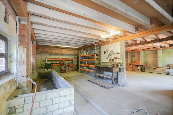 Nie mehr Platzprobleme! Gemütliches Wohnhaus mit riesigem Ökonomieteil 13