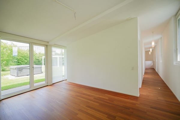 Wohlfühloase am Rhein: Grosszügiger Bungalow für Geniesser 13