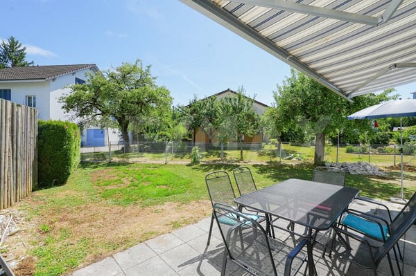 Grosszügiges 5.5 Zimmer-Doppel-Einfamilienhaus 11