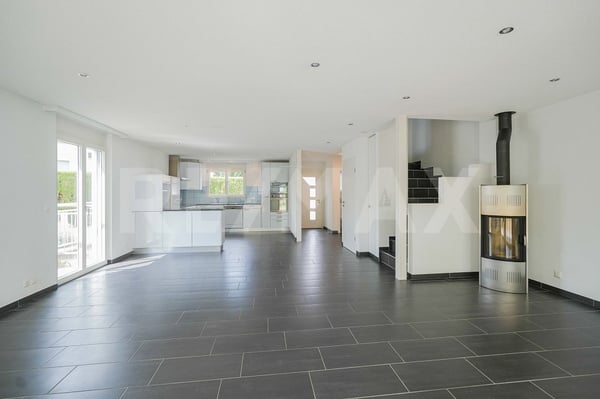 Grosszügiges 5.5 Zimmer-Doppel-Einfamilienhaus 9