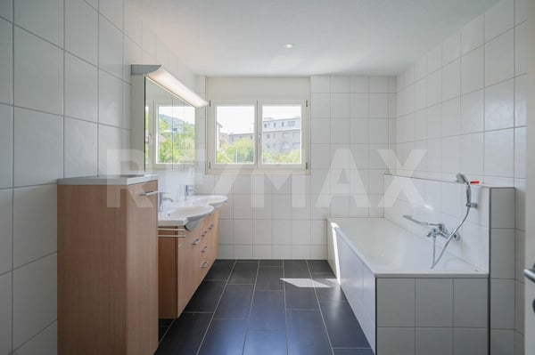 Grosszügiges 5.5 Zimmer-Doppel-Einfamilienhaus 3