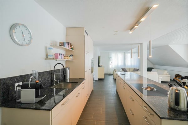 Grosszügig wohnen auf zwei Etagen - 4.5 Zimmer-Maisonettewohnung 13