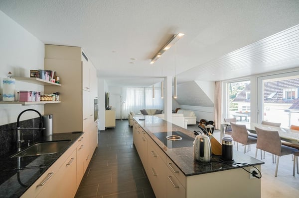 Grosszügig wohnen auf zwei Etagen - 4.5 Zimmer-Maisonettewohnung 2
