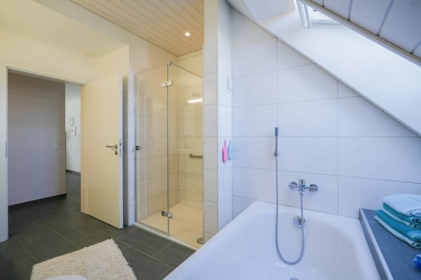 Grosszügig wohnen auf zwei Etagen - 4.5 Zimmer-Maisonettewohnung 3