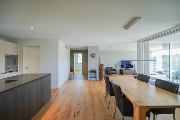 Schöner Wohnen! Klimatisierte 5.5 Zimmer-Terrassenwohnung 2