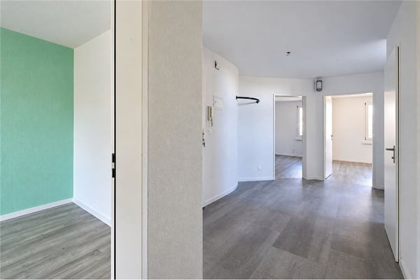 Fast wie im Einfamilienhaus: Gut unterhaltene 4.5-Zimmer-Maisonettewohnung 13