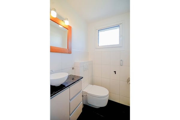 Fast wie im Einfamilienhaus: Gut unterhaltene 4.5-Zimmer-Maisonettewohnung 11