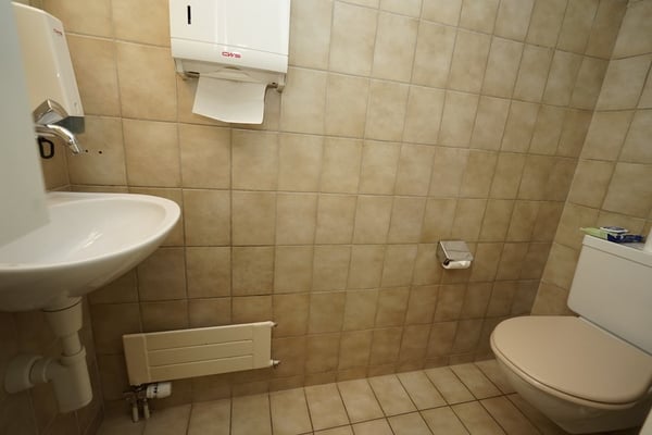 Attraktive Büroräumlichkeiten im EG zu vermieten! 7