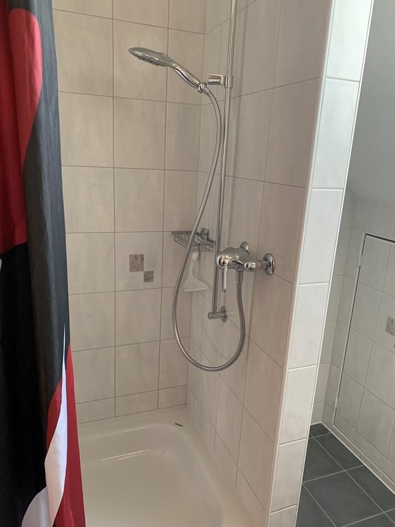 Dachwohnung an zentraler Lage! 8