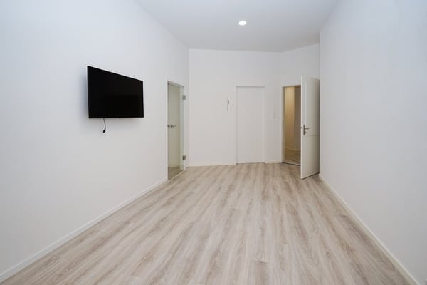 Perfekt für Ihr Kosmetik- oder Massageangebot - mitten in Bern 6