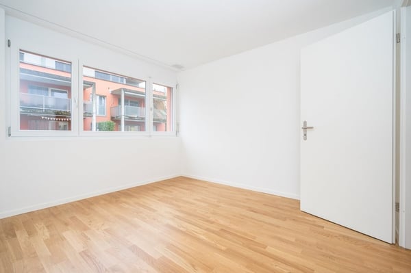 moderne 4.5-Zimmer-Wohnung mit attraktiver Terrasse in Herzogenbuchsee 6