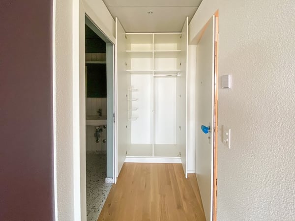 Über den Wolken - Moderne 1.5-Zimmer-Wohnung im 13.OG! 2