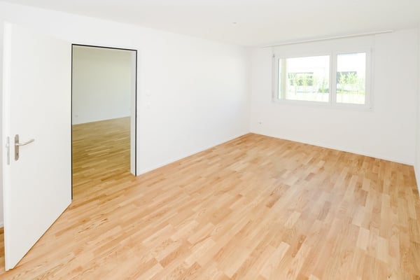 Moderne helle Wohnung mit Gartensitzplatz 7