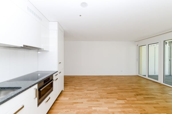 Moderne helle Wohnung mit Gartensitzplatz 5