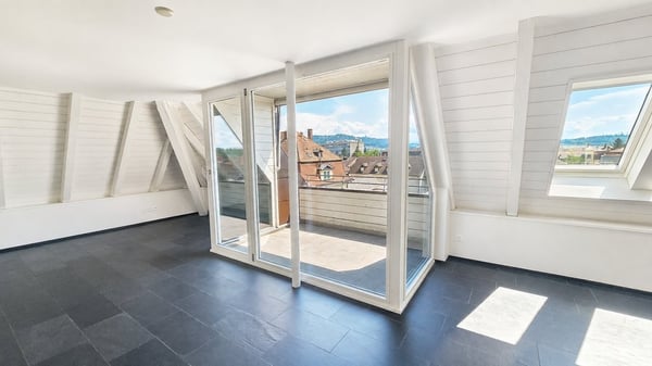 Moderne 4.5-Maisonettewohnung in der Länggasse zu vermieten 2