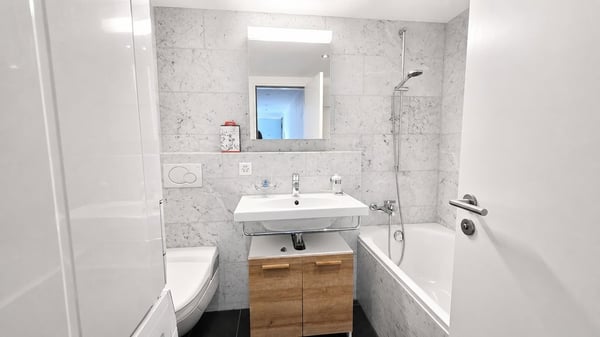 Moderne 4.5-Maisonettewohnung in der Länggasse zu vermieten 8