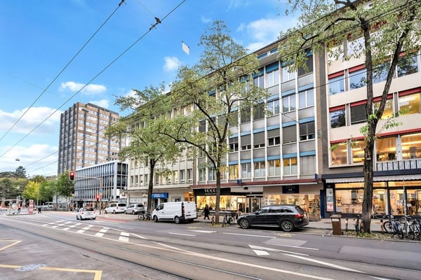 Attraktive Laden-, Praxis- oder Büroflächen an bester Lage in Bern 2