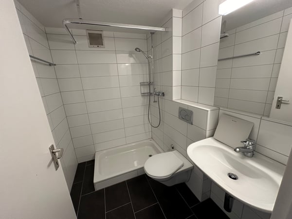 Möblierte 1.0 Zimmer-Wohnung neben Altstadt 4
