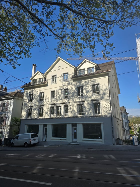 5.5-Zimmer-Maisonette mit sonnigem Balkon und Weitsicht 11