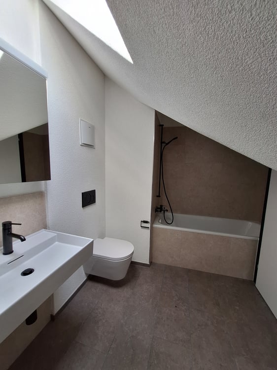 5.5-Zimmer-Maisonette mit sonnigem Balkon und Weitsicht 10