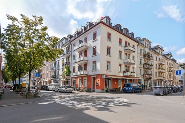 Wohntraum mit grosser Dachterrasse im Kreis 5 1