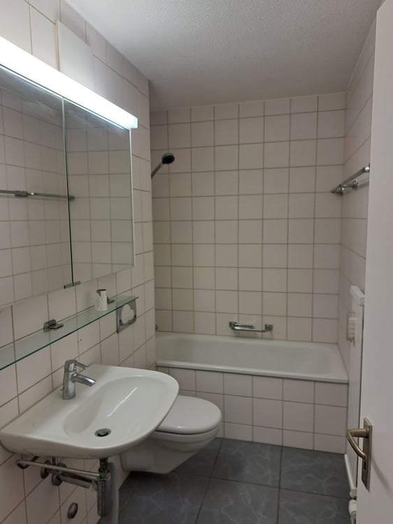 Helle Wohnung mit Blick ins Grüne 4